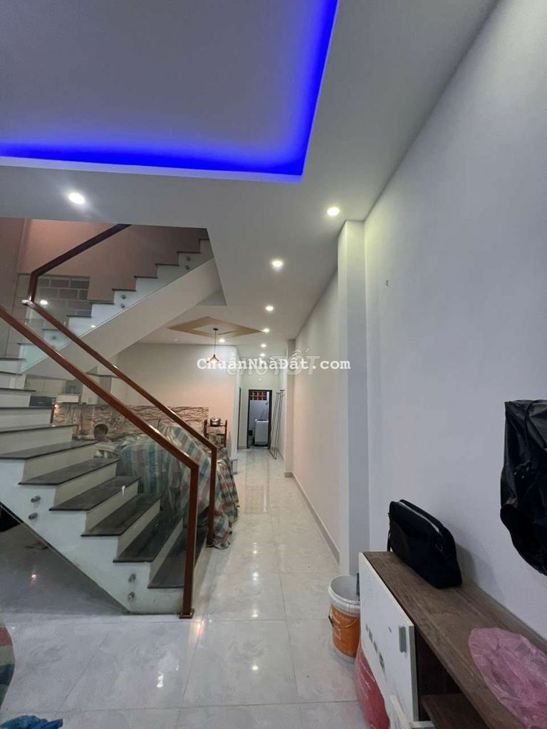 Bán nhà 3 tầng đường Trần Kim Xuyến, Hòa Xuân, Cẩm Lệ, Đà Nẵng.