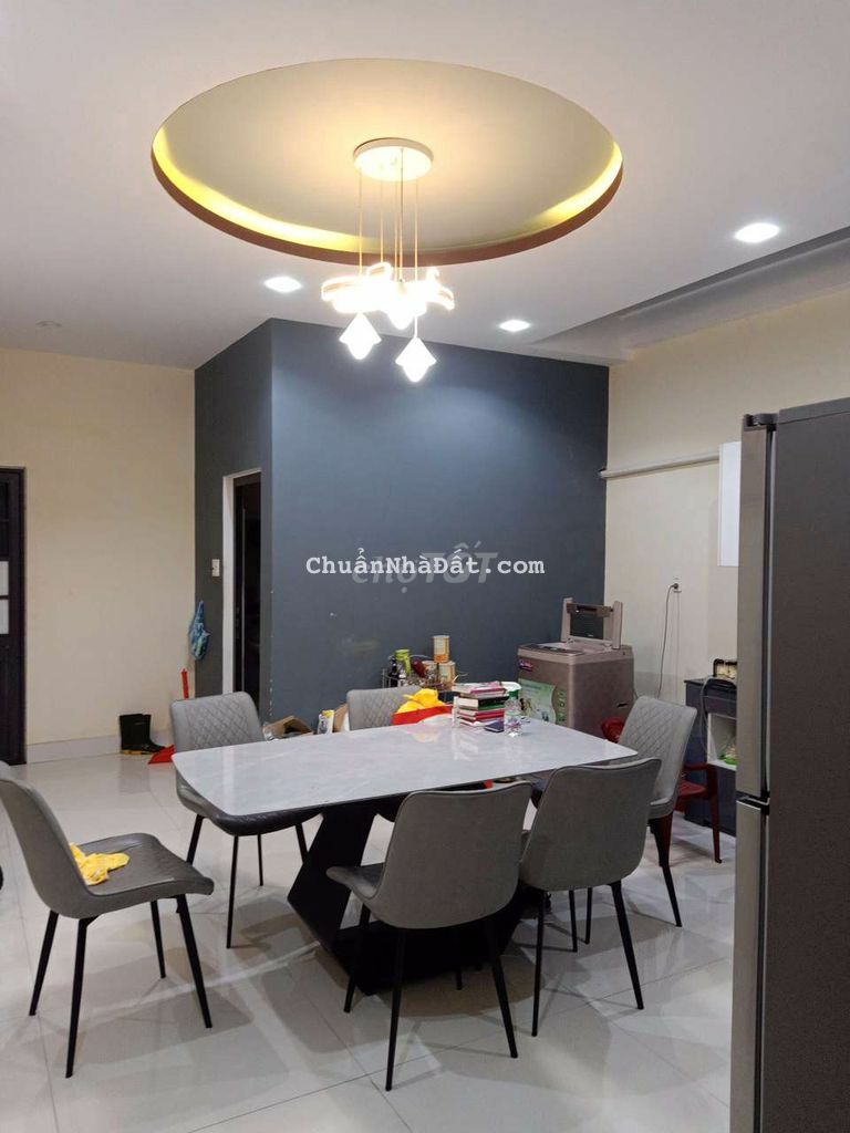 nhà 2 tầng mặt tiền đường bùi vịnh