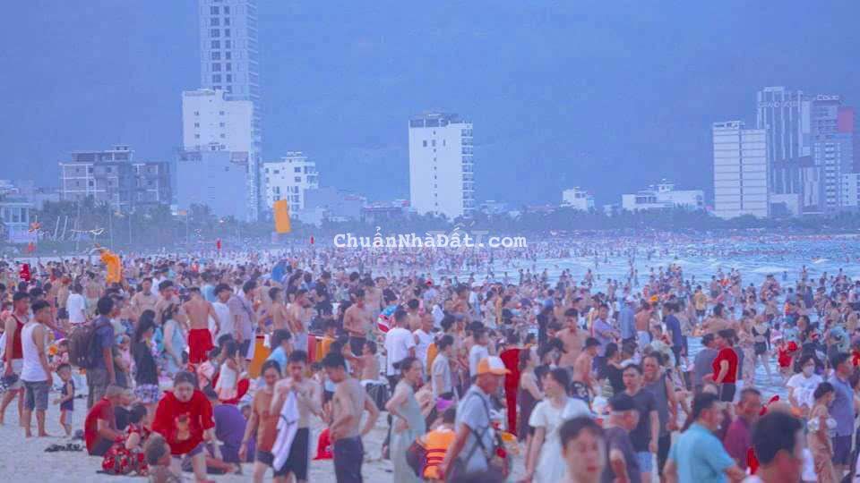 Nhà mặt tiền kẹp kiệt đường Bình thái 4