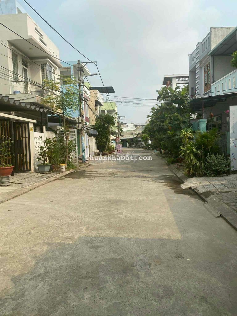 BÁN GẤP NHÀ MT NGUYỄN HÀNG