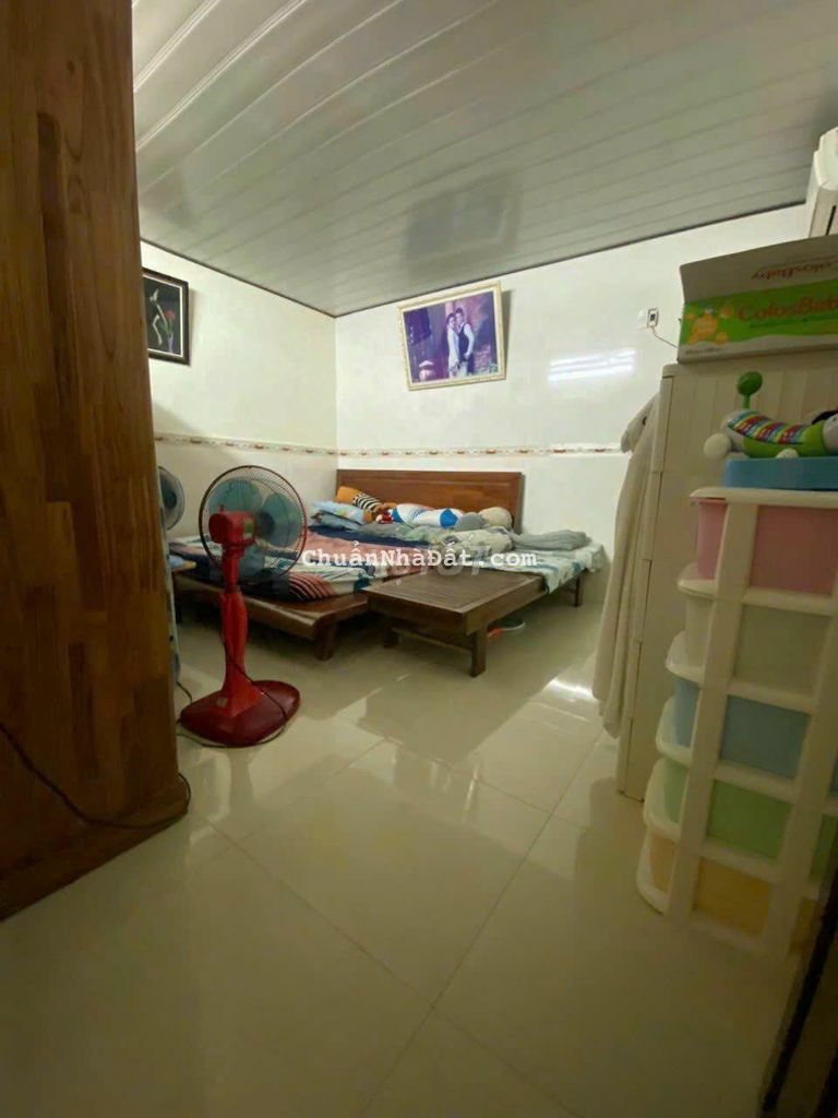 Bán nhà kiệt Tôn Đản, diện tích lớn , giá thiếu nhi Bán nhà kiệt Tôn Đản, diện tích lớn , giá thiếu nhi