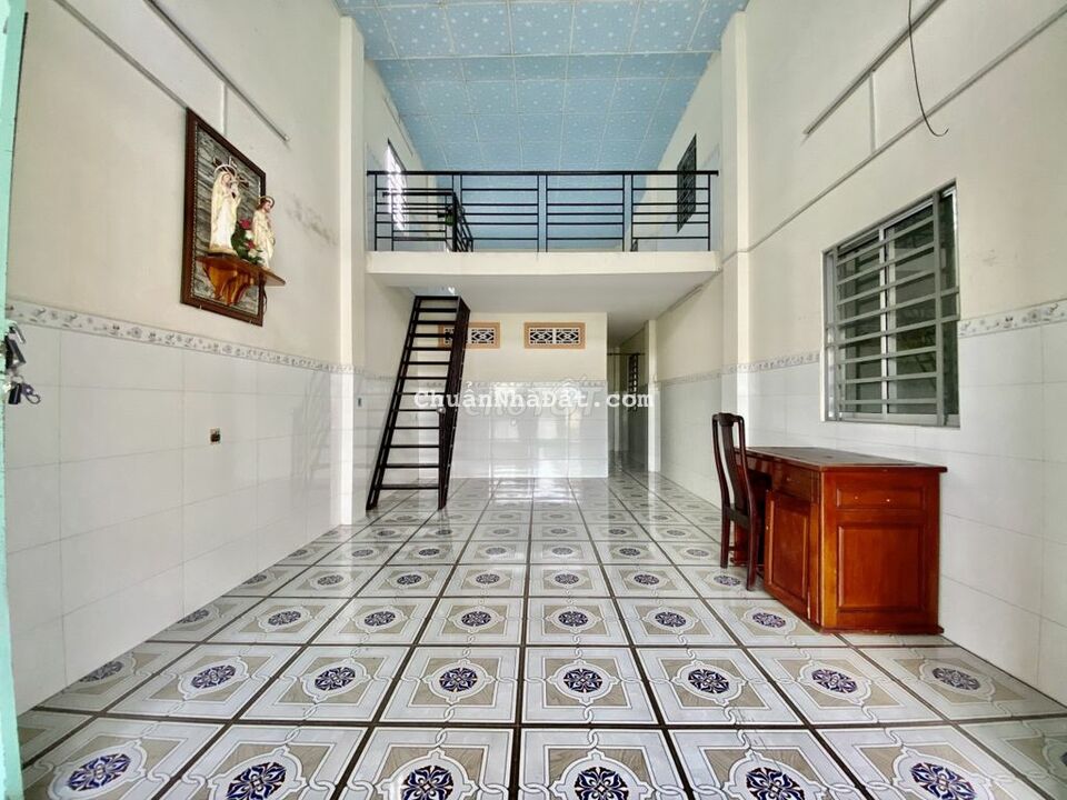 Bán nhà gác lửng Lê Minh Nhựt, Củ Chi, 124m2, sổ hồng riêng, 520 triệu