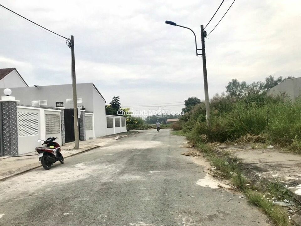 Bán Gấp Dãy Trọ 10 Phòng 190m2 xã Tân Thông Hội, Củ Chi giá 580 triệu