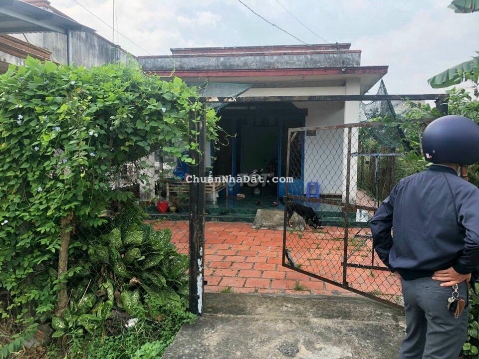 Ngộp Bank Bán Đất Tặng Nhà. Đất Thổ Cư 233m2. SHR. Giá Ngộp Chỉ 1 tỷ 6 Ngộp Bank Bán Đất Tặng Nhà. Đất Thổ Cư 233m2. SHR. Giá Ngộp Chỉ 1 tỷ 6