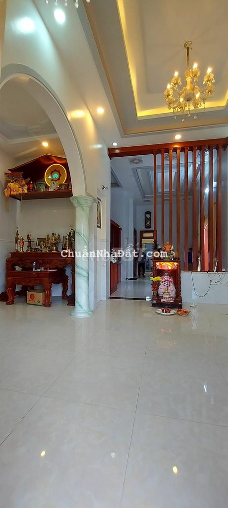 BIỆT THỰ MẶT TIỀN GẦN TỈNH LỘ 8 - ĐƯỜNG NHỰA 15M -  GIÁ CHỈ 7TR/M2