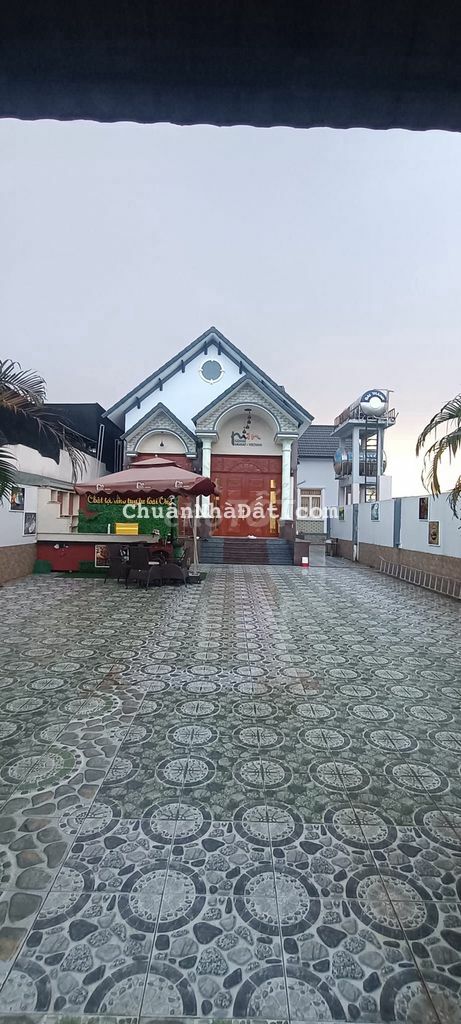 BIỆT THỰ MẶT TIỀN GẦN TỈNH LỘ 8 - ĐƯỜNG NHỰA 15M -  GIÁ CHỈ 7TR/M2