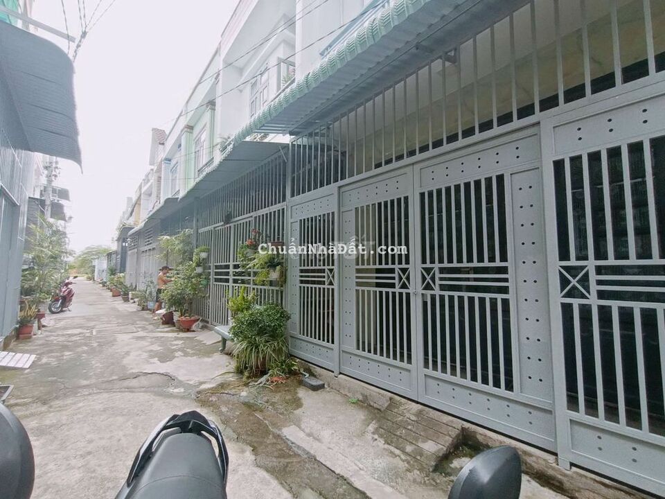 Nhà vi bằng gần chợ Ấp 7 Bình Mỹ, DT 50m2 ( 4,6m x 11m) - 1 lầu