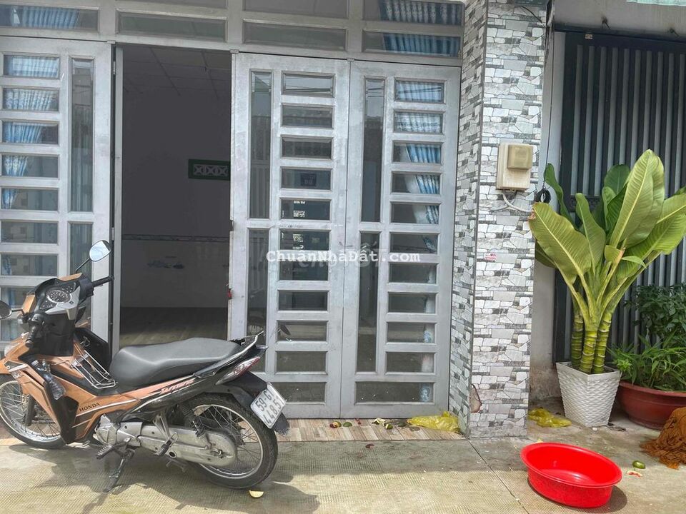 Nhà Bình Mỹ 4x15 =60m2 Đường oto đến Nhà Củ Chị Nhà Bình Mỹ 4x15 =60m2 Đường oto đến Nhà Củ Chị