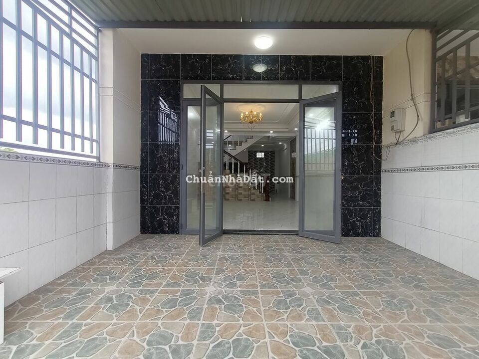 Nhà sổ hồng riêng - Sân xe hơi - 1 sẹc Tỉnh Lộ 9, DT 89m2 (5m x 19m)