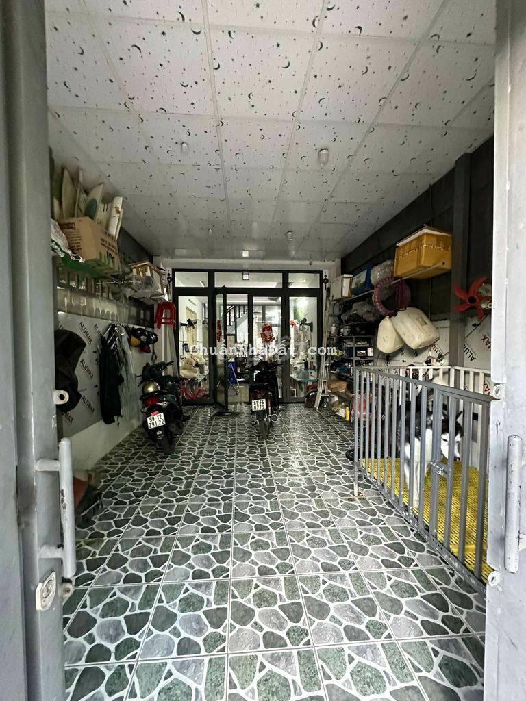 Nhà phố Đẹp 100m 1 Trệt 1 Lầu gần chợ Dĩ An 1. Tp Dĩ An