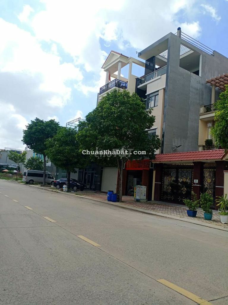 Bán Nhà Cạnh Vincom Dĩ An Bán Nhà Cạnh Vincom Dĩ An