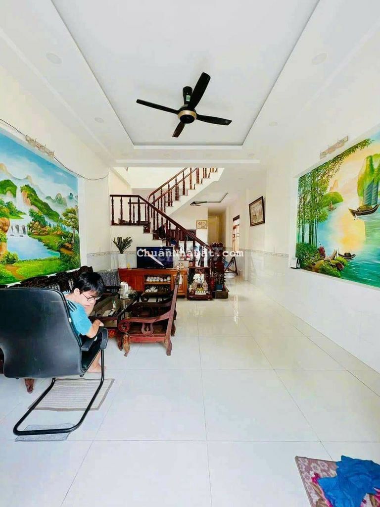 Bán nhà 1 lầu diện tích rộng 107m2 sân oto đường rộng 5m dĩ an BD Bán nhà 1 lầu diện tích rộng 107m2 sân oto đường rộng 5m dĩ an BD