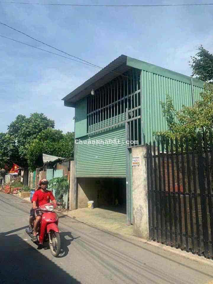 KHO GẦN NGÃ TƯ CHIÊU LIÊU DT 141M ĐƯỜNG NHỰA XE TẢI