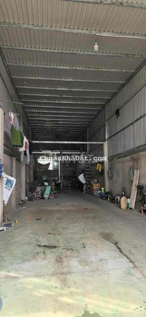 KHO GẦN NGÃ TƯ CHIÊU LIÊU DT 141M ĐƯỜNG NHỰA XE TẢI