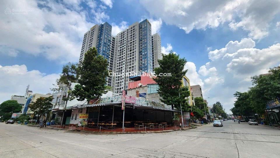 Bán khách sạn 10x20 gồm 28 phòng kế bên Vincom 550 Bán khách sạn 10x20 gồm 28 phòng kế bên Vincom 550