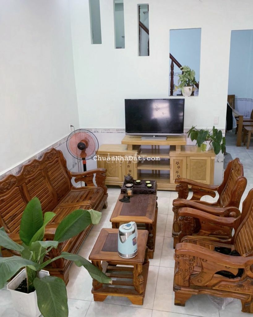 BÁN NHÀ SỔ CHUNG TRỆT LẦU FULL THỔ CƯ BAO QUY HOẠCH DĨ AN SÁT CHỢ BÁN NHÀ SỔ CHUNG TRỆT LẦU FULL THỔ CƯ BAO QUY HOẠCH DĨ AN SÁT CHỢ