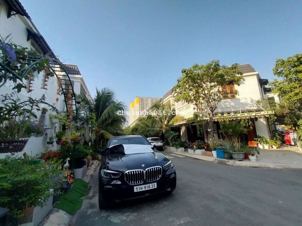 Nhà phố biệt lập Charmpa Garden Đông Hoà gần BigC Go Dĩ An và Thủ Đức