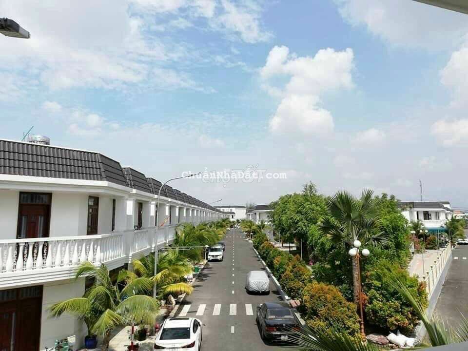 Nhà phố biệt lập Charmpa Garden Đông Hoà gần BigC Go Dĩ An và Thủ Đức