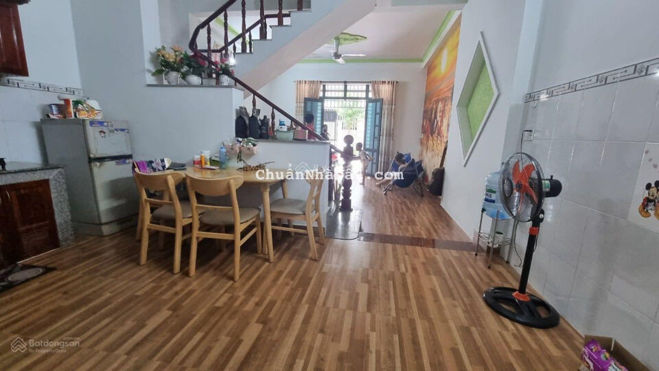 Nhà khu phố Đông Tác Tân Đông Hiệp - Dĩ An giá rẻ Nhà khu phố Đông Tác Tân Đông Hiệp - Dĩ An giá rẻ