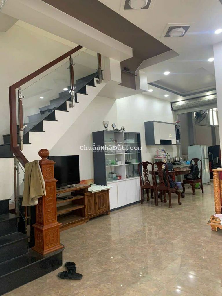 Bán Nhà Và Xưởng Sát Xuất Dĩ An Sát Thủ Đức