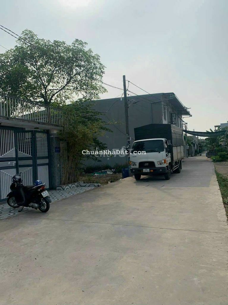 Bán Nhà Và Xưởng Sát Xuất Dĩ An Sát Thủ Đức