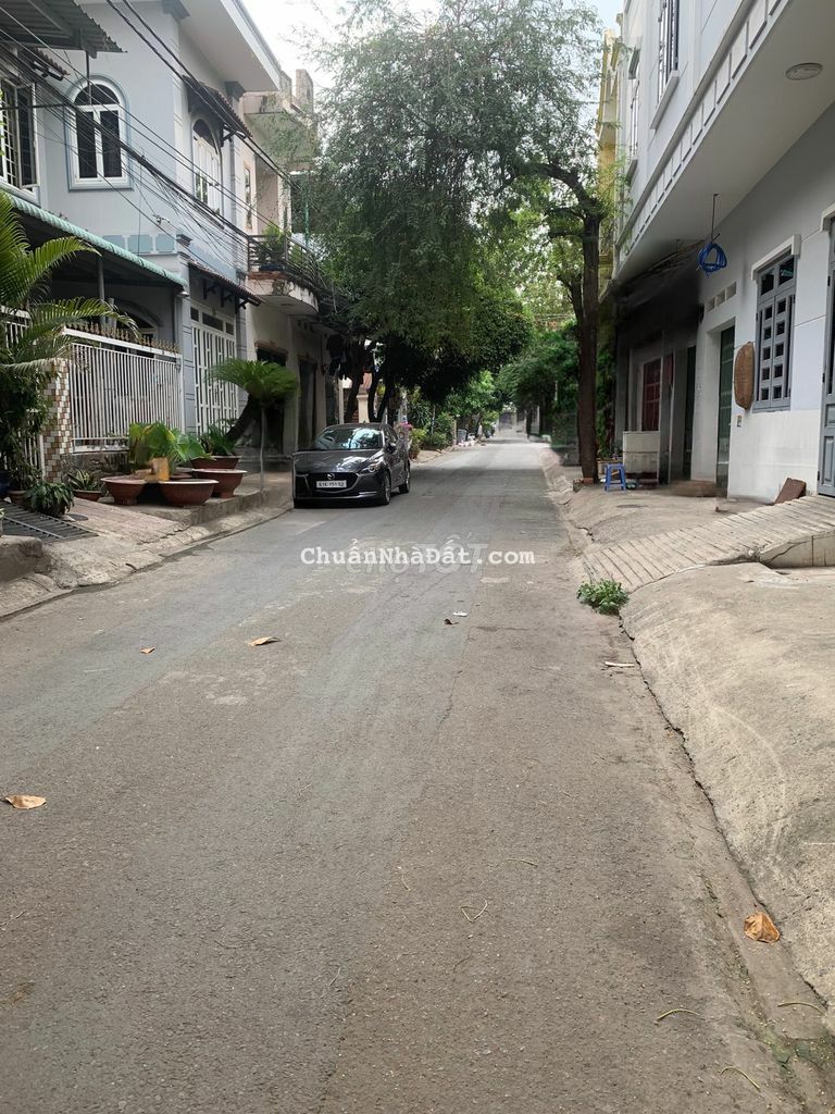 Bán nhà 70m2, 2 tầng, hẻm xe hơi 6m ngay Đ Nguyễn Tri Phương Dĩ An