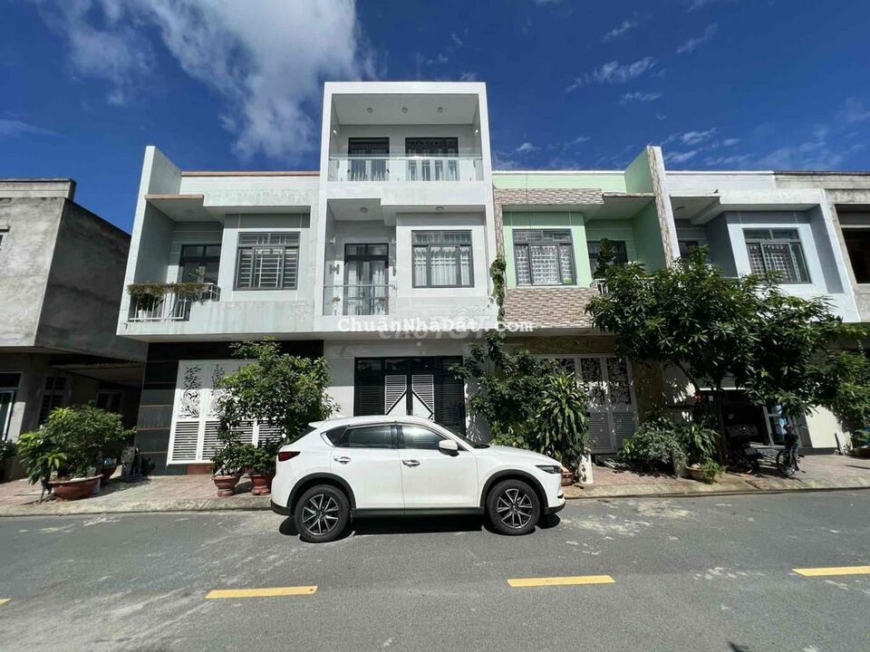 Nhà gần ngã tư 550 thành phố Dĩ An 1T2L= 4,3 tỷ