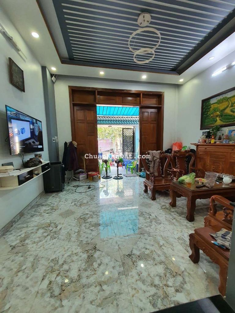 Nhà phố 1 trệt 2 lầu mặt tiền kinh doanh KDC Bình An gần ngã 3 Tân Vạn