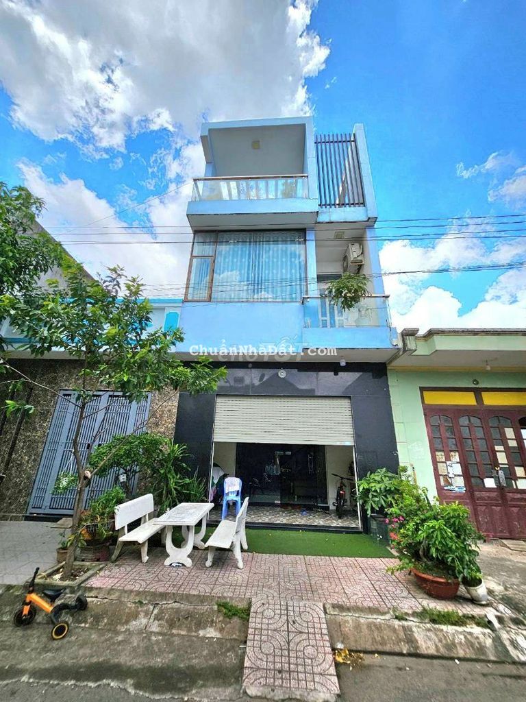 Nhà phố KDC Đại Quang gần ngã tư Chiêu Liêu, chợ Đông Thành 494