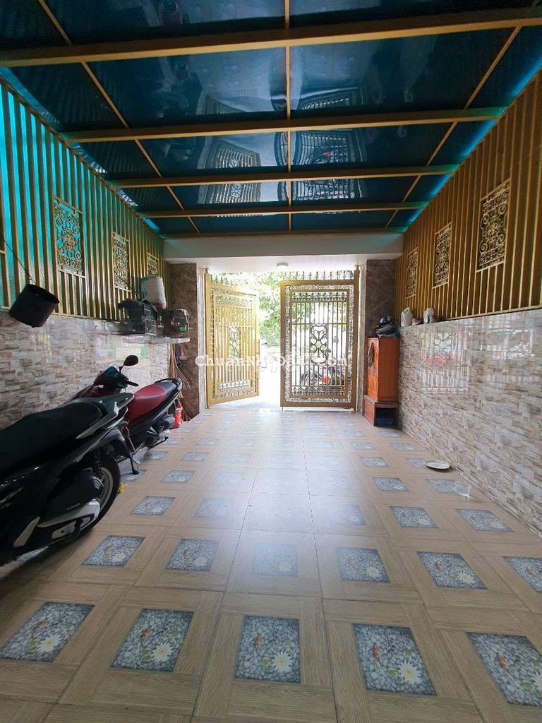 Nhà Phố 2Lầu mặt tiền KDC Hoàng Hùng đường Võ Thị Sáu p.Đông Hoà Dĩ An