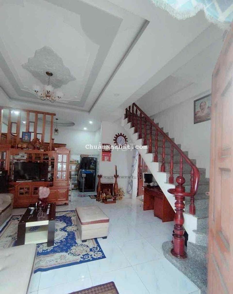 Bán 2 căn nhà trên một sổ riêng giá rẻ tại tp Dĩ An