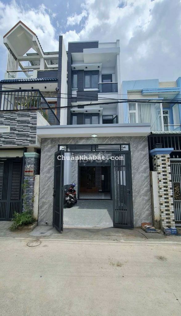 CHÍNH CHỦ BÁN GẤP NHÀ 2 LẦU MT NHỰA 6M SÂNVÂNĐỘNG