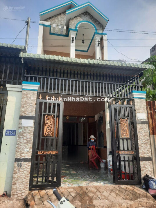 Bám rẻ căn nhà trệt lầu ngay ngã 4 ủy ban Tân Bình Dĩ An Bám rẻ căn nhà trệt lầu ngay ngã 4 ủy ban Tân Bình Dĩ An