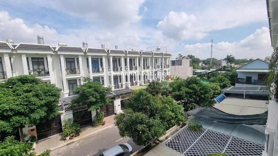 Bán rẻ căn nhà 1 trệt 2 lầu hoàn công Đông Hòa Dĩ An Bình Dương