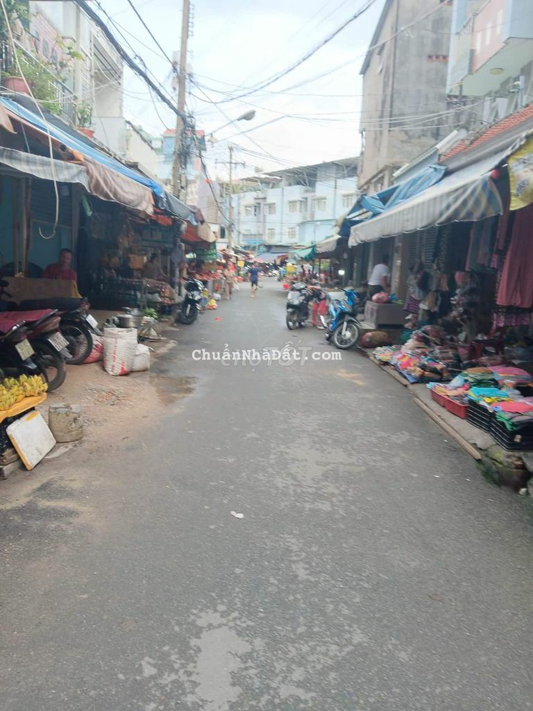 VỊ TRÍ Bán Nhà Mặt Tiền Chợ Căn Cứ 26, 110m2, Lê Thị Hồng, Gò Vấp.