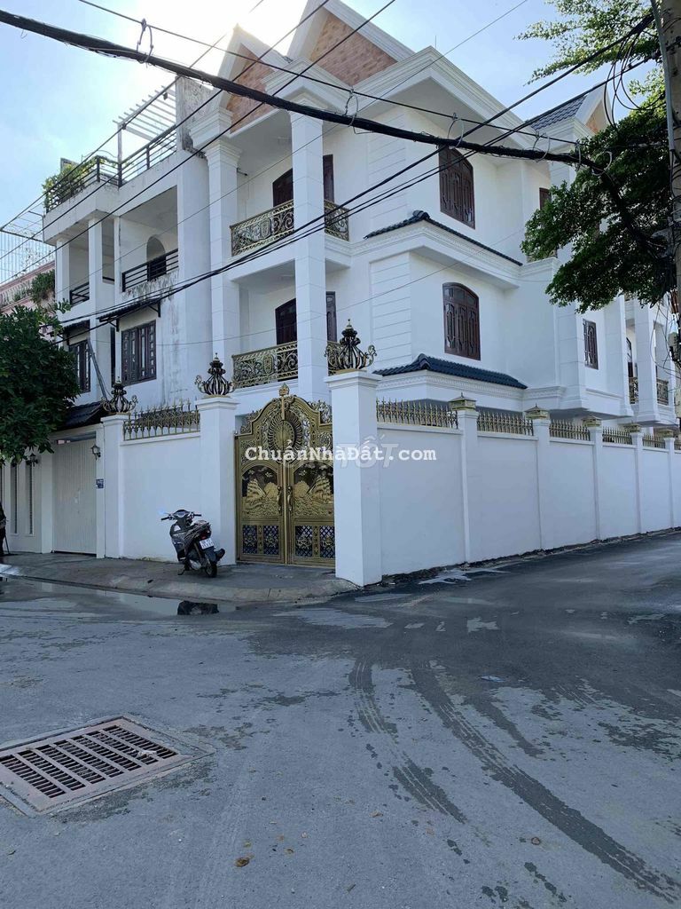 Biệt phủ 2 Mặt Tiền rộng thoáng 8x18m DQH P6 Gv Biệt phủ 2 Mặt Tiền rộng thoáng 8x18m DQH P6 Gv