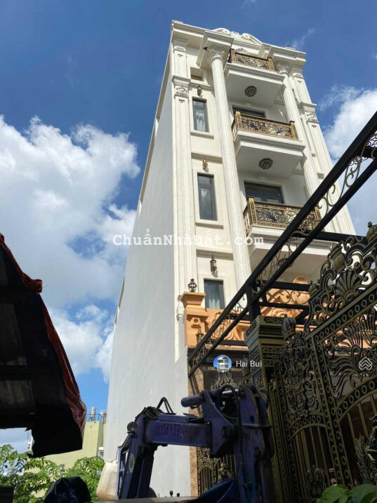 Căn hộ dịch vụ 6x30 vị trí 1 trục thẳng cách mặt tiền Quang Trung 50m - Có hầm và thang máy - 23P Căn hộ dịch vụ 6x30 vị trí 1 trục thẳng cách mặt tiền Quang Trung 50m - Có hầm và thang máy - 23P