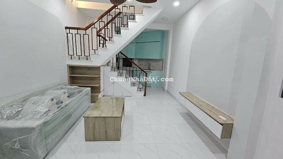 Chủ gửi bán.32M2, 2 tầng, ngang 3.8M,hẻm trước nhà 5M,Giá 3.6 tỷ.TL