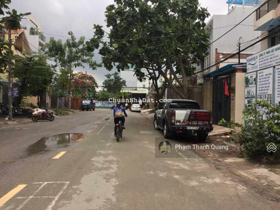 Bán nhà hẻm 10m Phan Huy ích, P12, Gò Vấp DT: 12x30m CN 350m2 nhà cấp 4 giá: 28 tỷ thương lượng
