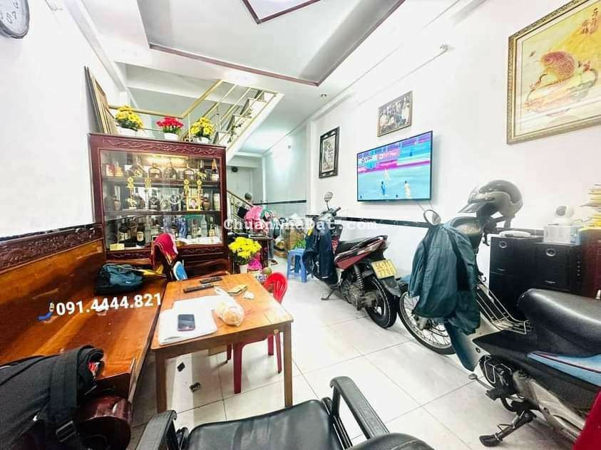 3m2x11 3 lầu 4pn3wc nhà đúc kiên cố