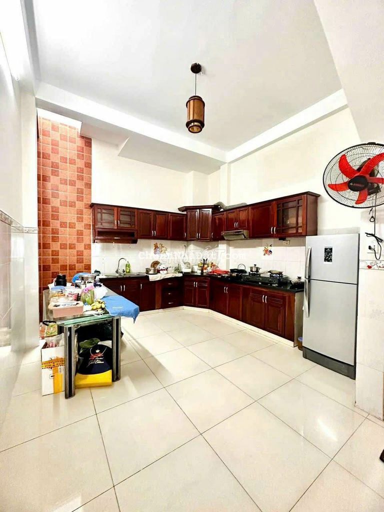 Lê Văn Thọ.Phường 8.dt 4x10.Hẻm 3m.sát MẶT TIỀN.đúc 1 lầu