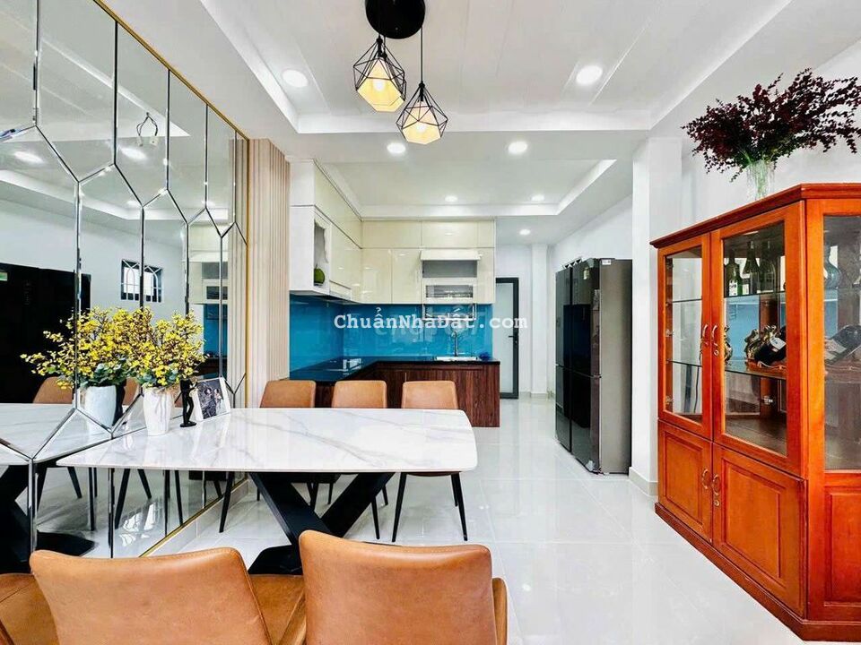 NHÀ 2 LẦU MỚI XÂY XONG ĐƯỜNG QUANG TRUNG , P12 , QUẬN - GV