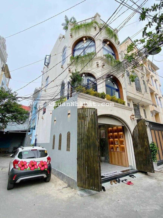 Cung điện về đêm, cạnh CV Làng Hoa Gò Vấp. 4.2 x11m (4tầng, 3pn). Chỉ 6.89 tỷ. 0972.708.409 Cung điện về đêm, cạnh CV Làng Hoa Gò Vấp. 4.2 x11m (4tầng, 3pn). Chỉ 6.89 tỷ. 0972.708.409