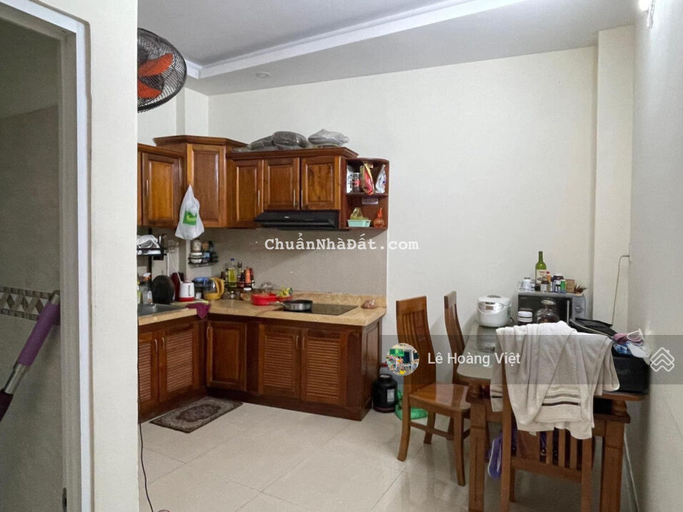 Hẻm xe tải thông - 2 lầu - chỉ 4,25 tỷ