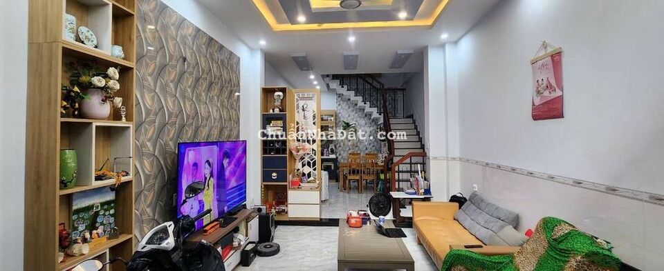 Gò Vấp - Gần BV Hồng Đức. Nhà 4 tầng - Hẻm thông thoáng.Chỉ nhỉnh 4 tỷ