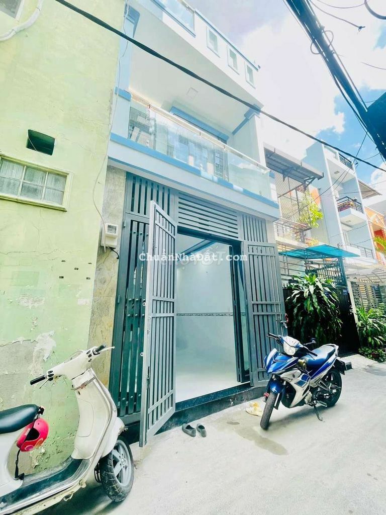 Quang Trung.P8.dt 4x12.Đúc 1 lầu 3 PN.Hẻm 3m Sát Mặt Tiền