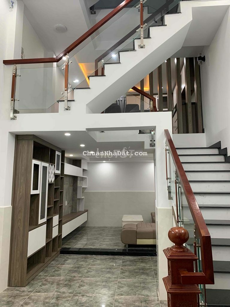 ĐẠI HẠ GIÁ CĂN NHÀ MT TRẦN BÁ GIAO P5 MỚI KD BB