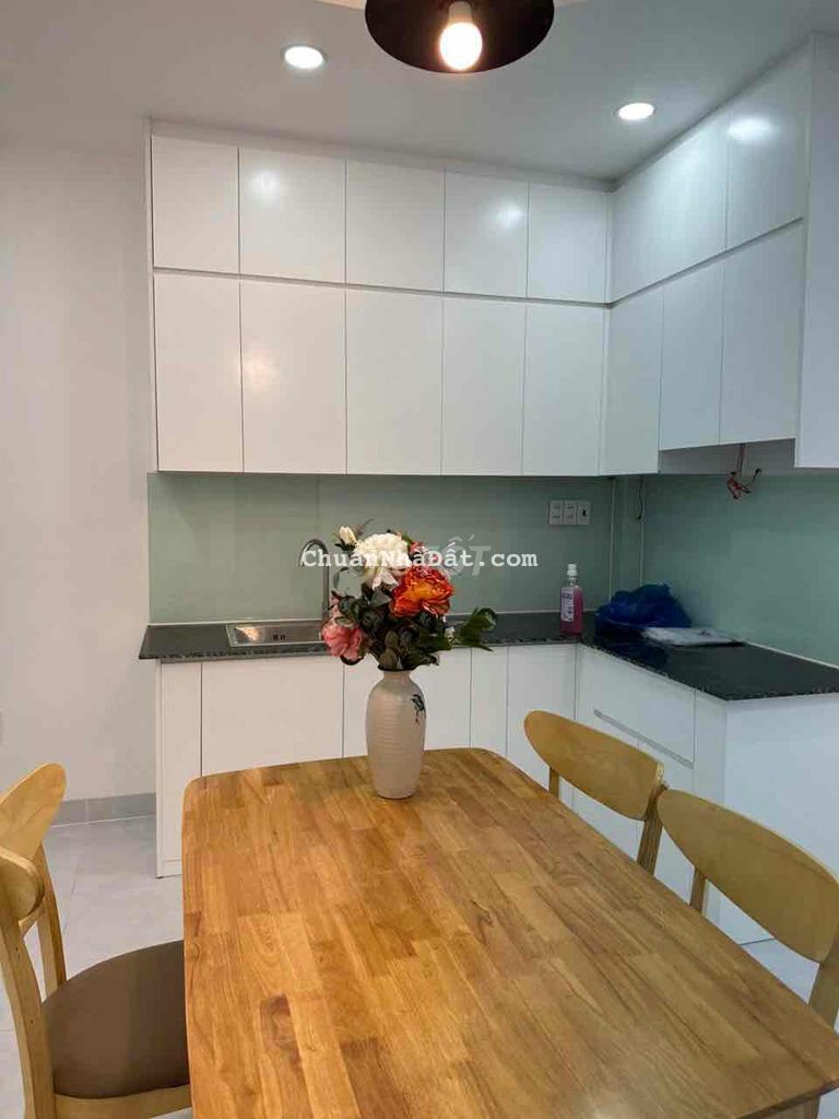 nhà đẹp ở ngay 51m2 3 tầng đường Lê Văn Công Gò Vấp