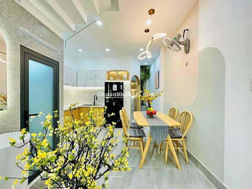 Bán nhà Hẻm xe hơi cách 30 m ra MT Phạm văn chiêu