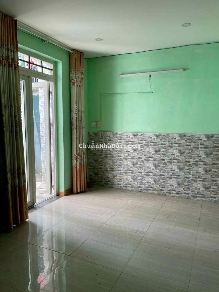 NHÀ DT LỚN ĐƯỜNG NGUYÊN HỒNG P1 , QUẬN - GV